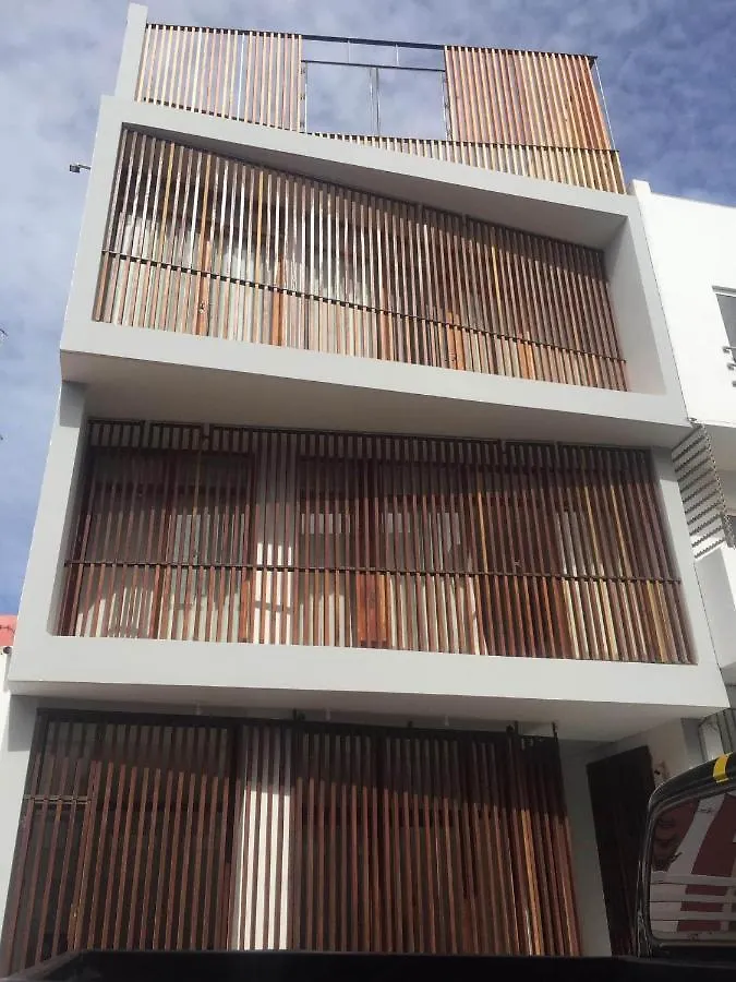 Casa De Poco Guest House And Gallery Mindelo Cape Verde