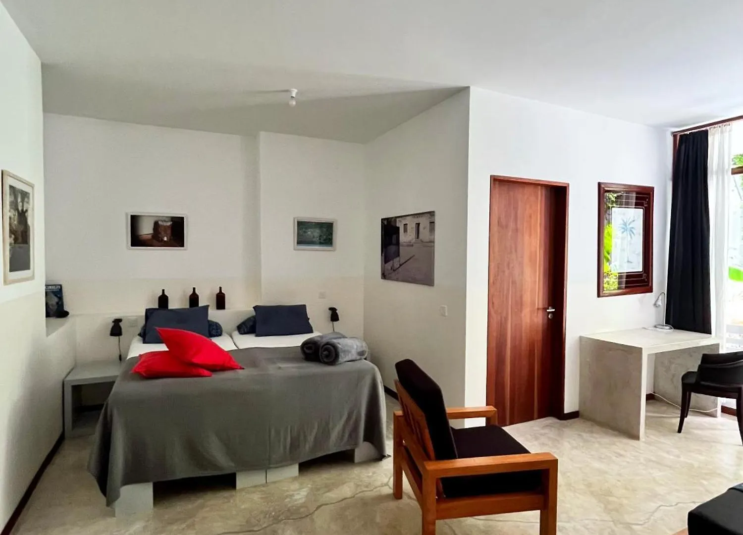 Casa De Poco Guest House And Gallery Mindelo 0*,