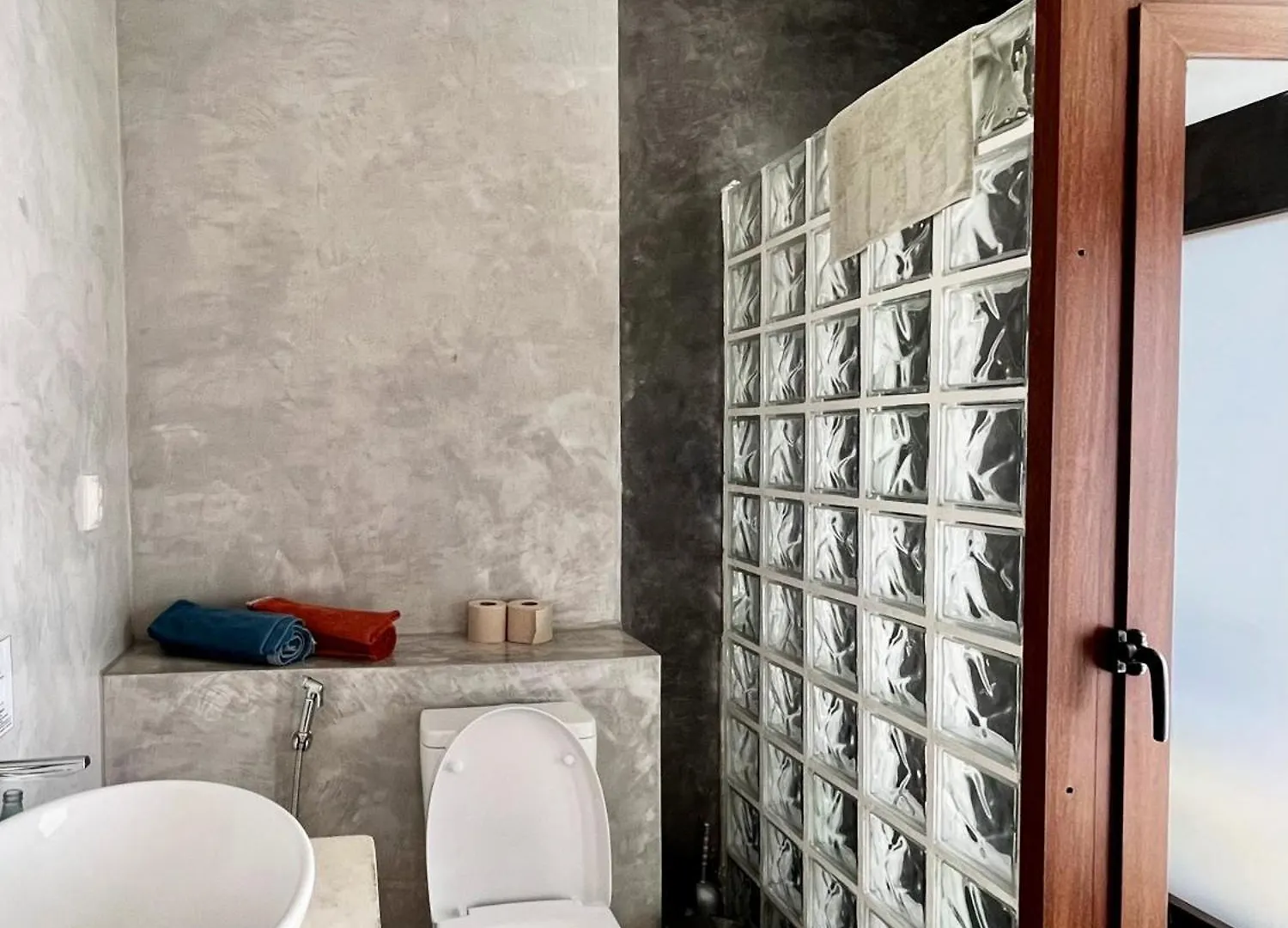 Casa De Poco Guest House And Gallery Mindelo